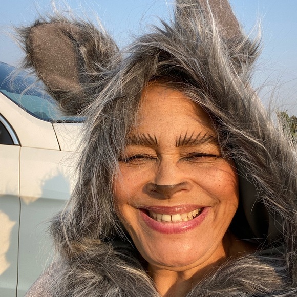 Meet your Posher, Constance - Picture 3 of 4